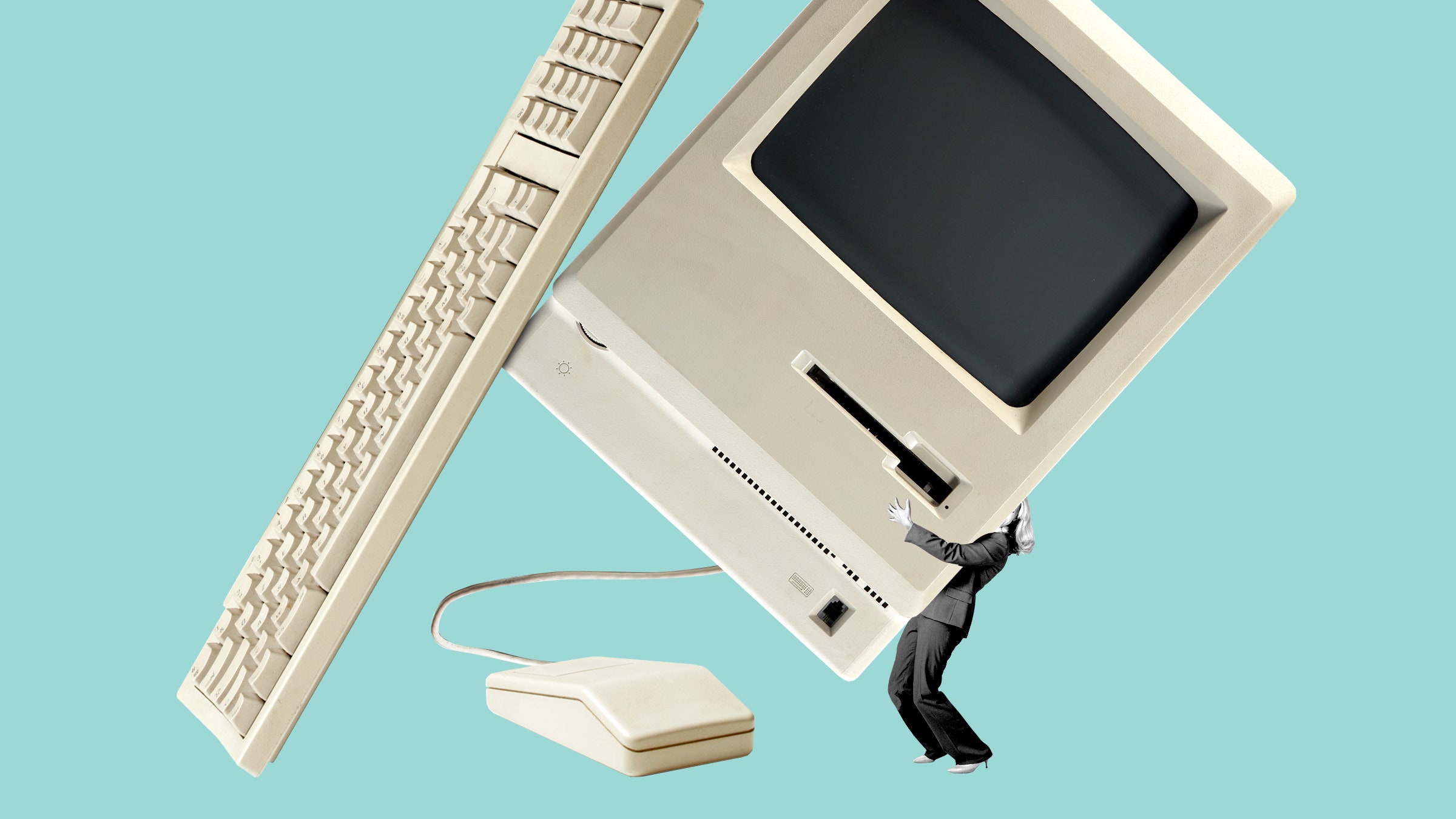 Ilustração de uma mulher lutando para superar o peso de um enorme e antigo computador Mac
